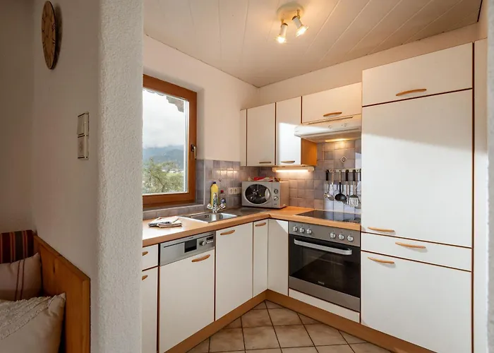 Apartment Schmeisshof Taxacher Johann Und Renate Fügen