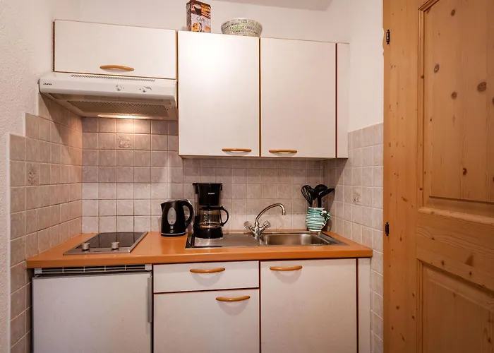 Schmeisshof Taxacher Johann Und Renate * Fügen